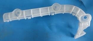 MITSUBISHI OUTLANDER- 08/09; ÖN TAMPON BAGLANTI BRAKETI SOL (PLASTIK) (TW)