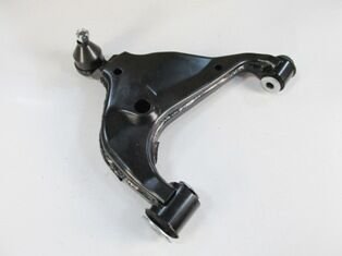 TOYOTA HILUX- PICK UP VIGO- 12/15; ÖN ALT TABLA SAG 4X4 (BURÇLU/ROTILLI)(SALINCAK) (SH)