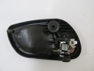 SUZUKI GRAND VITARA- 98/02; ÖN KAPI IÇ AÇMA KOLU SOL SIYAH (ELCEGI NIKELAJLI) (TW)