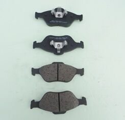 FORD FIESTA- 00/02; ÖN FREN BALATASI 1,25/1,3/1,4/1,6(DISK(151,3X55,5X18,54/15;0,50X59X18,54(BRAMAX)