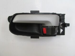 SUZUKI GRAND VITARA- 06/12; ÖN KAPI IÇ AÇMA KOLU SOL SIYAH (ELCEGI GÜMÜS GRI) (HUSHAN)