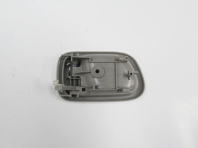 TOYOTA COROLLA- AE111- 99/00; ÖN KAPI IÇ AÇMA KOLU SAG (AÇIK GRI) (TYG)