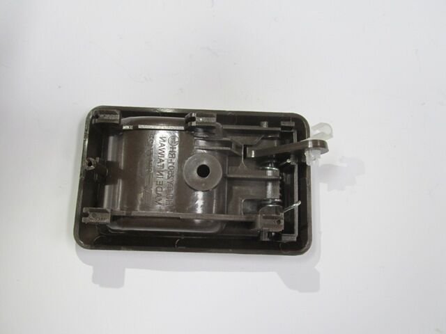 TOYOTA HILUX- PICK UP LN85- 89/97; ÖN/ARKA KAPI IÇ AÇMA KOLU SOL KAHVE (HUSHAN)