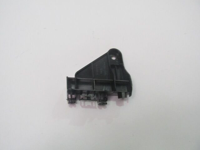 TOYOTA COROLLA- NDE180- 13/18; ARKA TAMPON BAGLANTI BRAKETI SAG PLASTIK (TW)