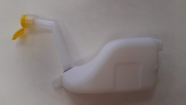 RENAULT MEGANE- 3- HB- 10/13; ÖN CAM SU BIDONU/DEPOSU (BORUSU VE KAPAGI ILE BIRLIKTE)