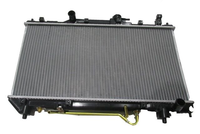 TOYOTA AVENSIS- 01/02; SU RADYATÖRÜ OTOMATIK 2.0I (26MM)