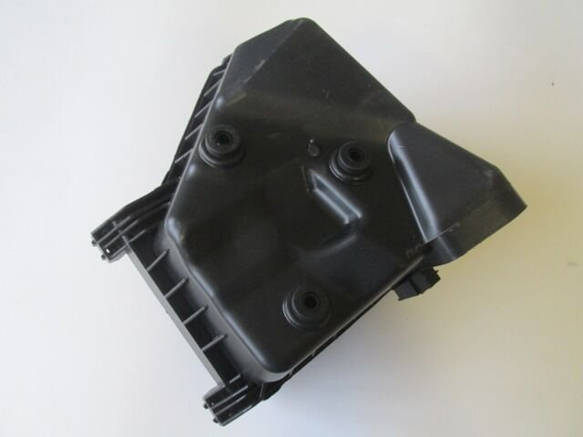 TOYOTA AURIS- 07/10; HAVA FILTRE KUTUSU (KABINI) (DIZEL TIP)