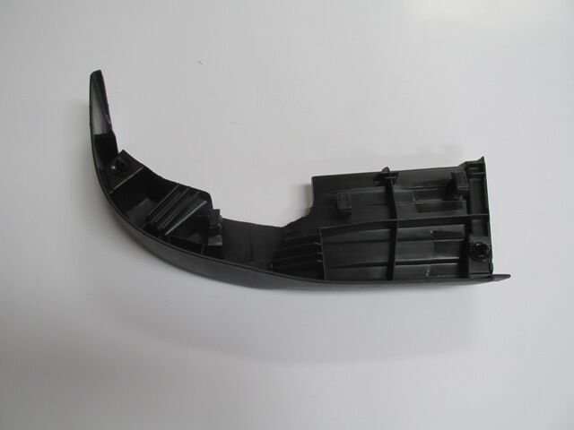 TOYOTA HILUX- PICK UP- 20/24; ARKA TAMPON ÜST PLASTIGI SAG (CASP)