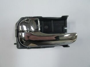 NISSAN MAXIMA- A32- 95/00; ÖN KAPI IÇ AÇMA KOLU SOL NIKELAJLI (HUSHAN)