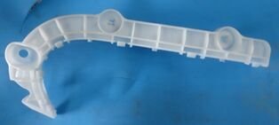 MITSUBISHI OUTLANDER- 08/09; ÖN TAMPON BAGLANTI BRAKETI SAG (PLASTIK) (TW)