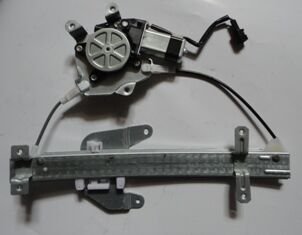 NISSAN MAXIMA- A33- 03/06; ARKA CAM KRIKOSU SAG ELEKTRIKLI/MOTORLU 2FISLI
