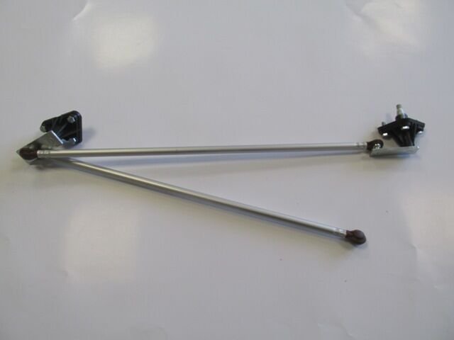 MITSUBISHI CARISMA- 00/04; SILGI MANEVRA KOLU