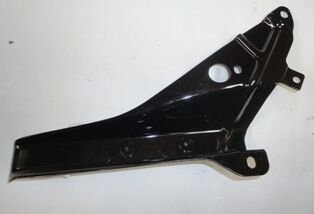 MITSUBISHI L200- PICK UP- 99/01; ÖN TAMPON DIS BRAKETI BÜYÜK SAG (ORIJINAL)