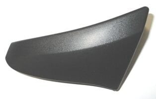 SUZUKI GRAND VITARA- 98/02; ÖN TAMPON YAN UÇ PLASTIGI SAG (KÖSE UÇ KISMA TAKILAN) SIYAH (TYG)