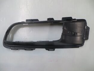 BMW X5- E70- 07/11; SIS LAMBA KAPAGI ÇERÇEVESI SAG