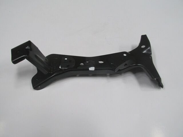 AUDI A3- SD/SB- 16/20; ÖN ÇAMURLUK BRAKETI SOL (TW)