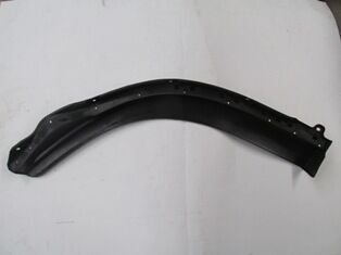 ISUZU NLR- 10/24; ÇAMURLUK AGZI PLASTIGI SAG (BFN)