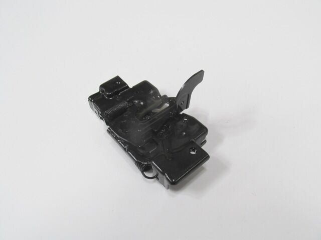 MAZDA 3- SD- 10/13; KAPUT KILIDI (TYG)