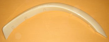 FORD RANGER- PICK UP- 03/07; ÖN ÇAMURLUK AGZI PLASTIGI SOL ÇIKINTILI (FPI)