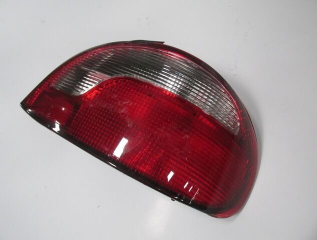 HYUNDAI ACCENT- 98/00; STOP LAMBASI SAG KIRMIZI/BEYAZ (MARS)