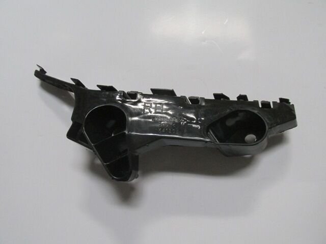 MAZDA 3- SD/HB- 14/16; ÖN TAMPON BRAKETI SAG (PLASTIK) (TYG)