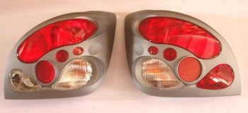 FORD FIESTA- 00/02; MODIFIYE STOP LAMBASI SAG/SOL SET 2 PARÇA GRI/KIRMIZI/BEYAZ (TYC)