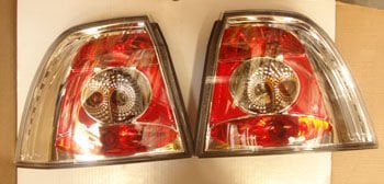 OPEL VECTRA- B- 99/02; MODIFIYE STOP LAMBASI SAG/SOL SET 2 PARÇA NIKELAJLI/KIRMIZI (TYC)