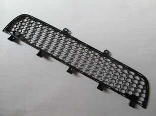 MITSUBISHI L200- PICK UP- 10/13; ÖN TAMPON PANJURU ORTA (ÇIFT KABIN)(FPI)