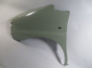 HYUNDAI STAREX- MINIBÜS- 98/08; ÖN ÇAMURLUK SOL SINYAL DELIKLI (GRI BOYALI) (SIMYI)