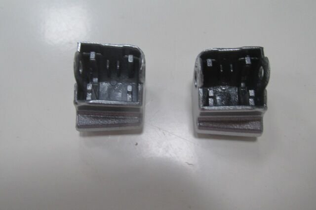 MERCEDES C CLASS- W205- 14/20; ÖN SOL KAPI SAG/SOL AÇMA DÜGME BUTONU SET (2 PARÇA)