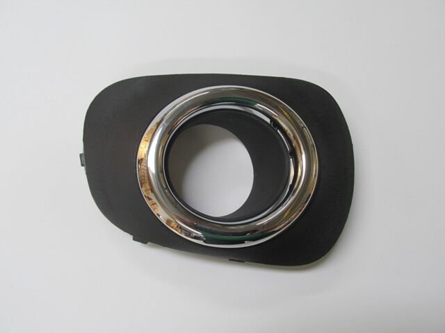 MITSUBISHI L200- PICK UP- 10/13; SIS LAMBA KAPAGI SAG SIS DELIKLI (ÜST ÇERÇEVESI NIKELAJLI) (FPI)