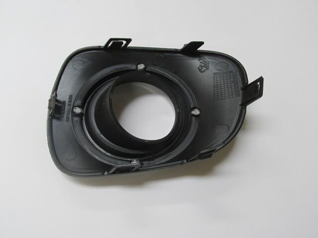 MITSUBISHI L200- PICK UP- 10/13; SIS LAMBA KAPAGI SAG SIS DELIKLI (ÜST ÇERÇEVESI NIKELAJLI) (FPI)