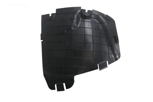 MERCEDES C CLASS- W205- 14/20; ÖN ÇAMURLUK DAVLUMBAZI KAPAGI SAG