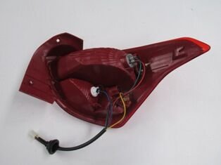 HYUNDAI I10- 13/16; STOP LAMBASI SOL KIRMIZI/BEYAZ (FAMELLA)
