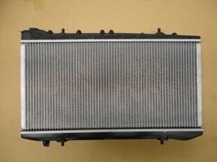 NISSAN SUNNY- B13- 90/94; SU RADYATÖRÜ OTOMATIK PLASTIK KAZAN ALÜMINYUM 1SIRA P.IÇ ÖLÇÜ 67/32 TO
