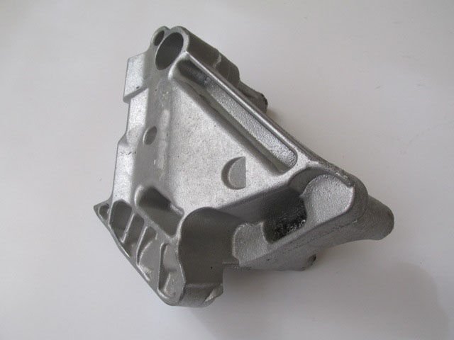 VOLKSWAGEN TIGUAN- 16/20; MOTOR BAGLANTI BRAKETI 2.0 TDI (TAKOZ) (ALÜMINYUM)