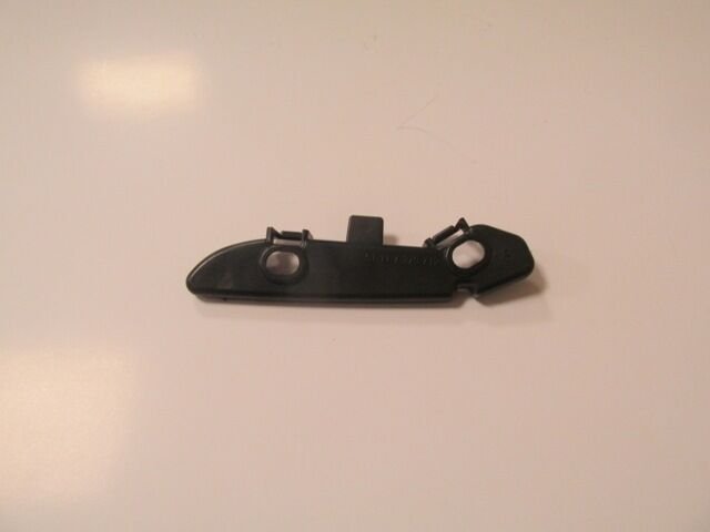 BMW 3 SERI- F30- 12/18; ÖN TAMPON BRAKETI ALT SAG PLASTIK (M-TECH)