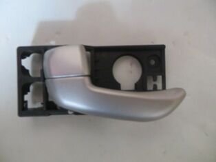 HYUNDAI I10- 08/11; ÖN KAPI IÇ AÇMA KOLU SOL GÜMÜS GRI