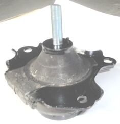HONDA CRV- 02/04; ÖN MOTOR TAKOZU TRIGER ÖNÜ SAG MANUEL