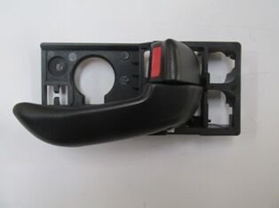 HYUNDAI I10- 08/11; ÖN KAPI IÇ AÇMA KOLU SAG SIYAH