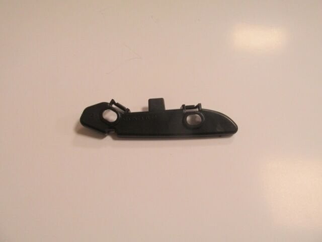BMW 3 SERI- F30- 12/18; ÖN TAMPON BRAKETI ALT SOL PLASTIK (M-TECH)