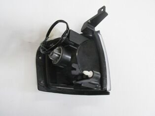 MAZDA B2500- PICK UP- 01/03; ÖN SINYAL SAG BEYAZ (KOTO)