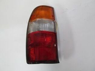 MAZDA B2500- PICK UP- 01/03; STOP LAMBASI SOL SARI/BEYAZ/KIRMIZI (AA MOTOR)