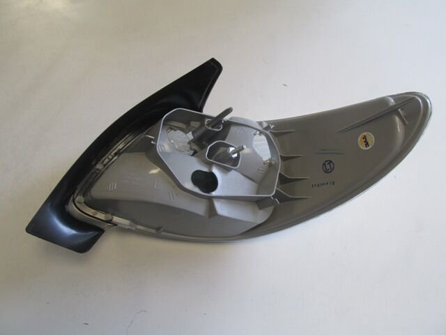 PEUGEOT 206- HB- 99/03; MODIFIYE STOP LAMBASI SOL BEYAZ/LEDLI 3/5KAPI (TYC)