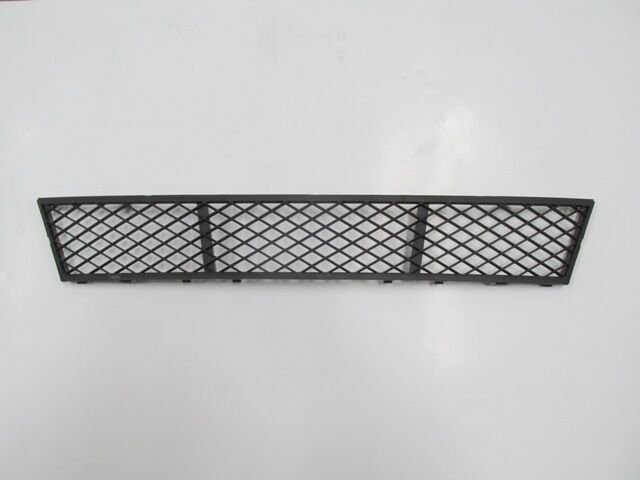 BMW 5 SERI- F10- 10/13; ÖN TAMPON PANJURU ORTA SIYAH (TW)