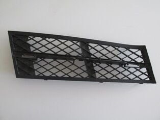 BMW 5 SERI- F10- 10/13; ÖN TAMPON PANJURU SAG SIYAH (TW)