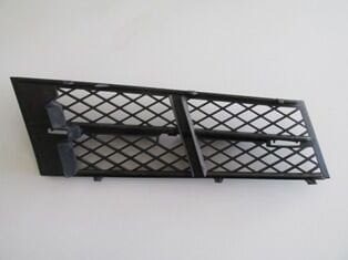 BMW 5 SERI- F10- 10/13; ÖN TAMPON PANJURU SOL SIYAH (TW)