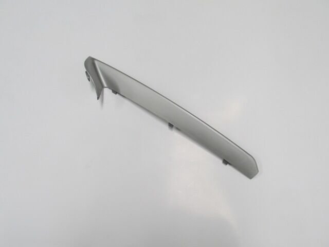 BMW 5 SERI- F10- 13/16; SIS LAMBA KAPAGI ÜST ÇITASI SAG GÜMÜS GRI (TW)