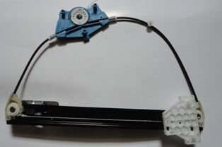 AUDI A4- 05/08; ÖN CAM KRIKOSU SAG ELEKTRIKLI/MOTORSUZ (CABRIO 2KAPI)