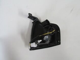 MAZDA B2500- PICK UP- 04/06; ÖN SINYAL SAG BEYAZ (AA MOTOR)